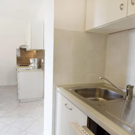 Apartament Albina B4 By Interhome