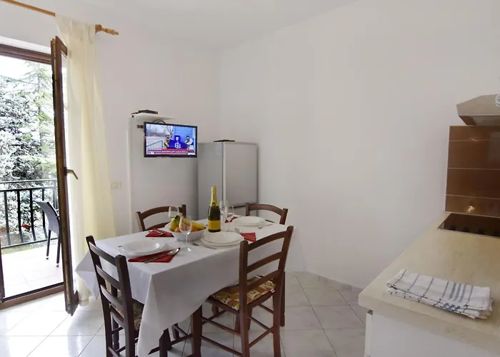 Appartement Albina B4 By Interhome