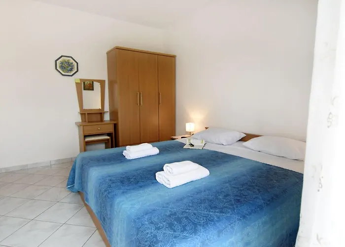 Apartman Albina B4 By Interhome