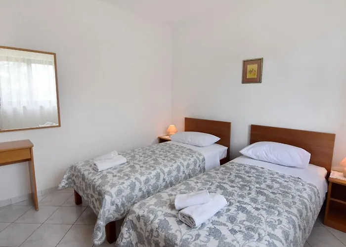 Albina B4 By Interhome Apartman