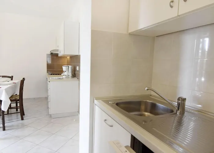 Appartement Albina B4 By Interhome