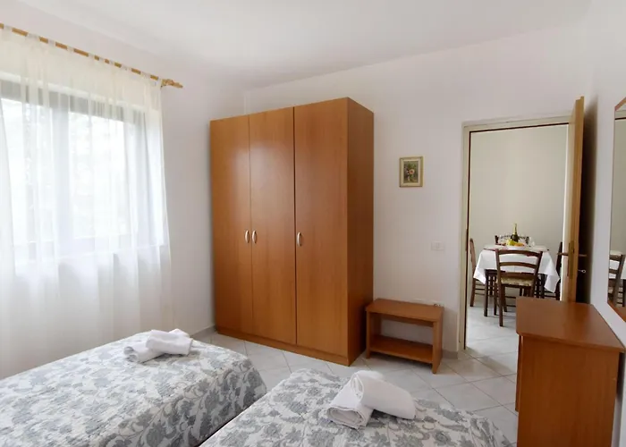 Albina B4 By Interhome Valica