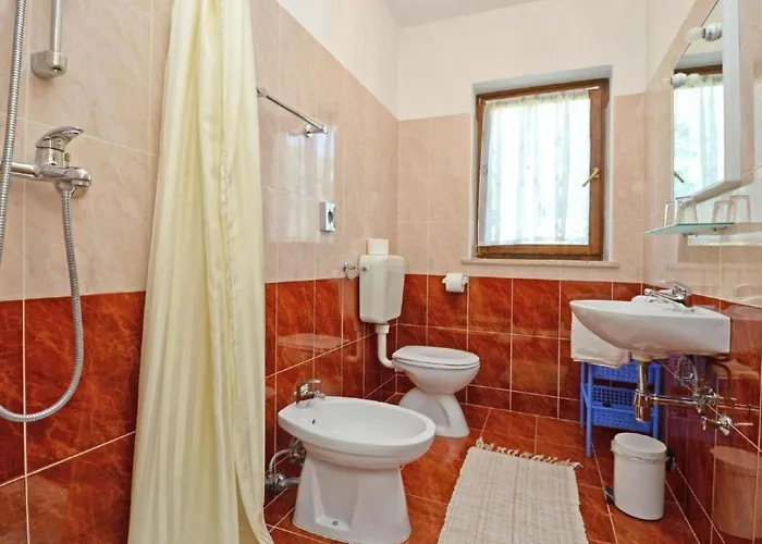 Albina B4 By Interhome Valica